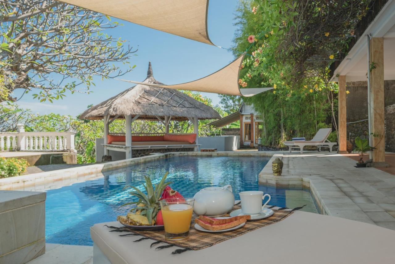 Villa Dinding Batu Singaraja Esterno foto