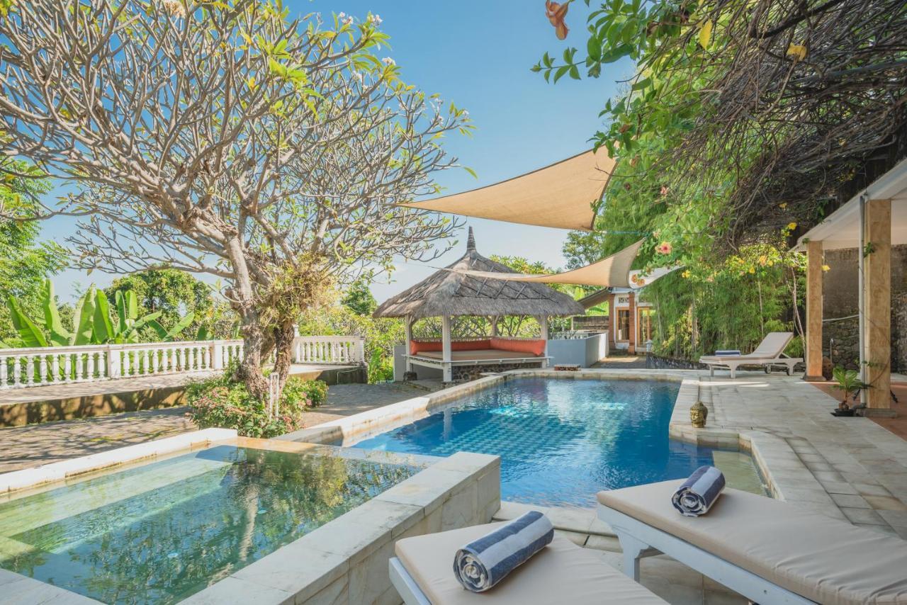 Villa Dinding Batu Singaraja Esterno foto