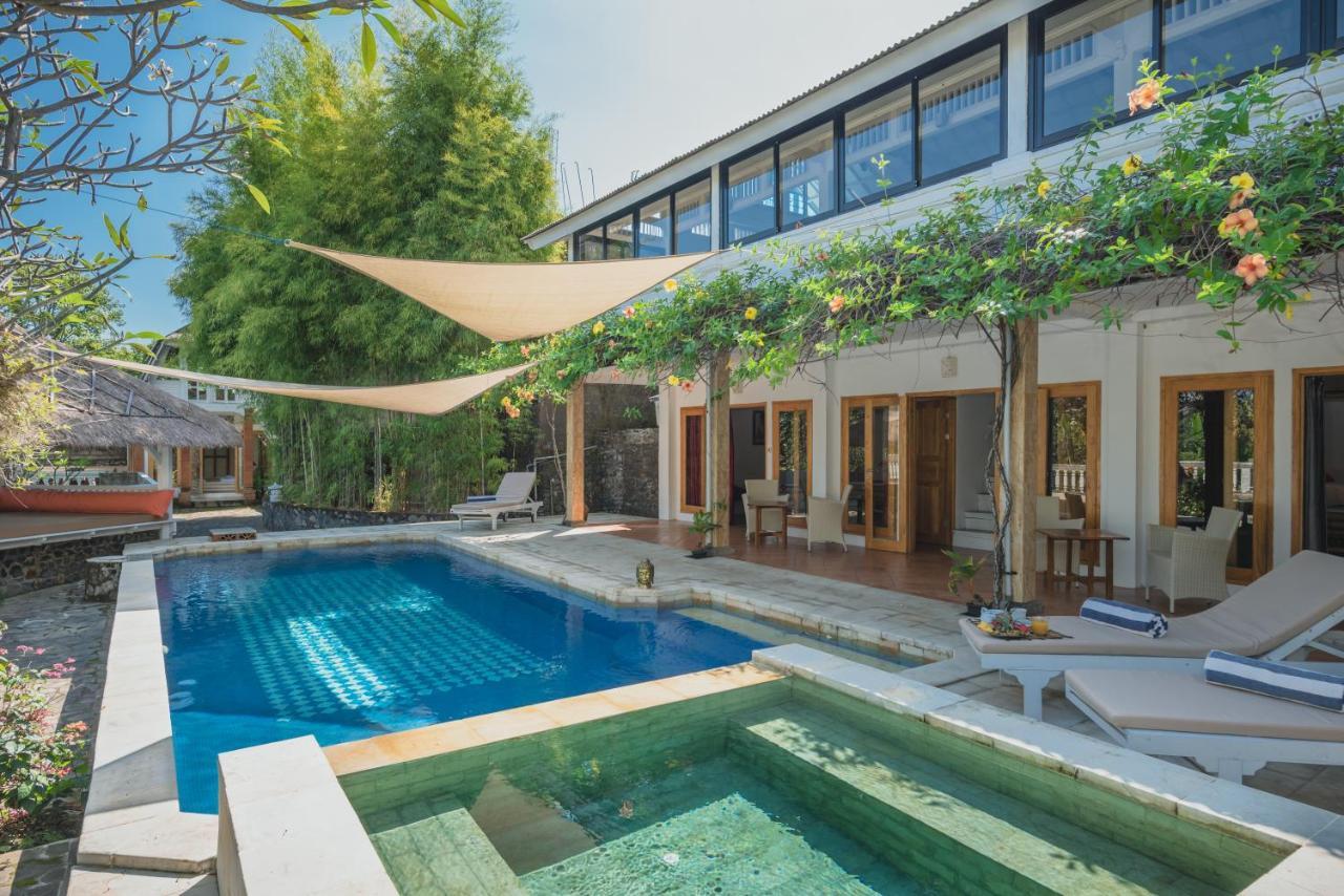 Villa Dinding Batu Singaraja Esterno foto