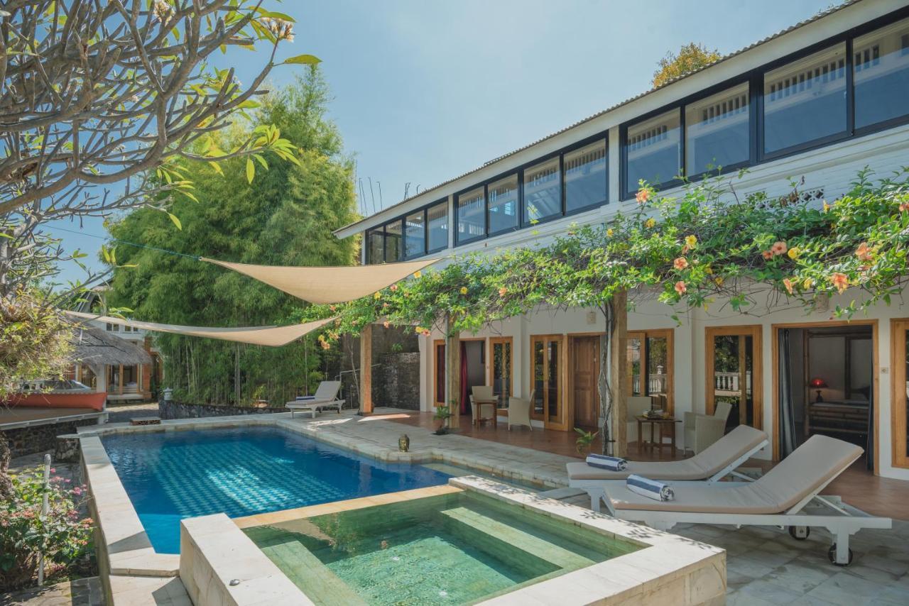 Villa Dinding Batu Singaraja Esterno foto