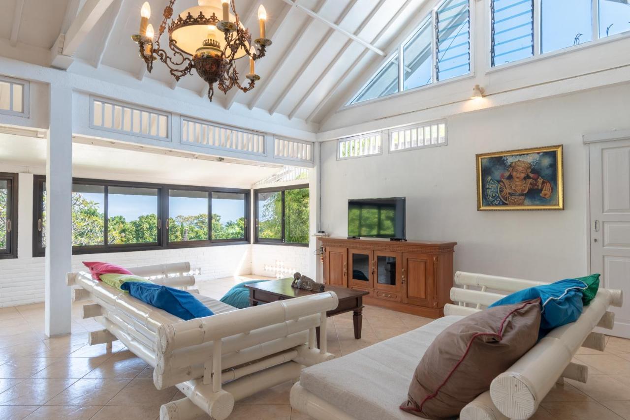 Villa Dinding Batu Singaraja Esterno foto