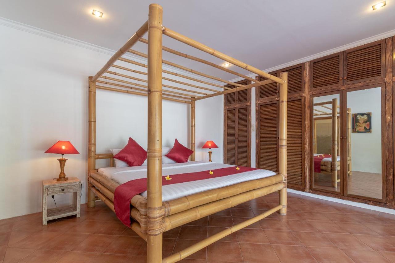 Villa Dinding Batu Singaraja Esterno foto