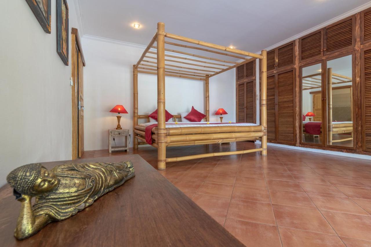 Villa Dinding Batu Singaraja Esterno foto