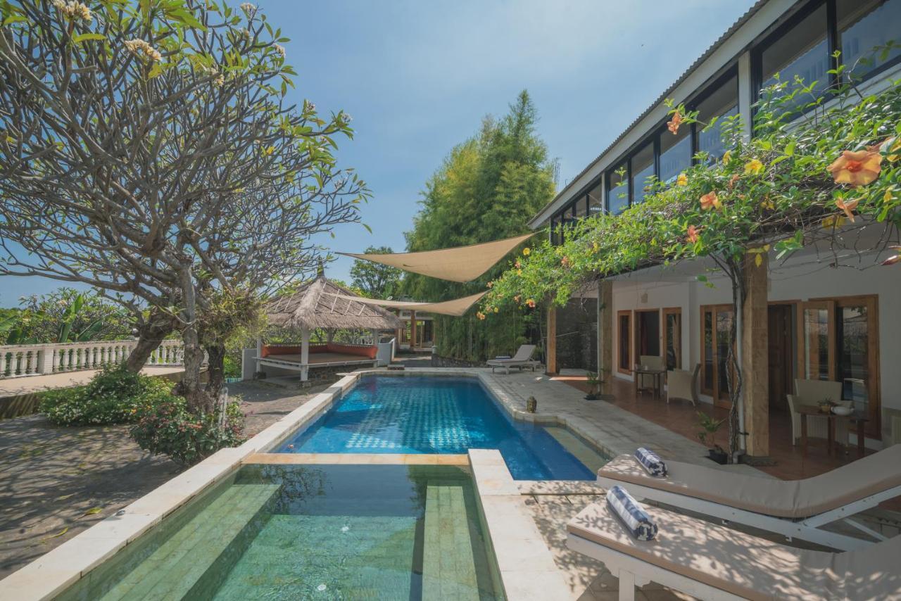 Villa Dinding Batu Singaraja Esterno foto