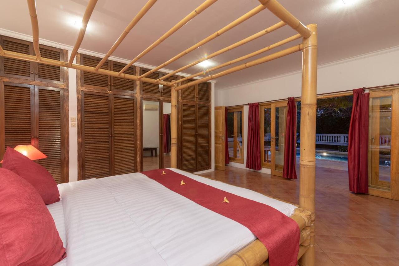 Villa Dinding Batu Singaraja Esterno foto