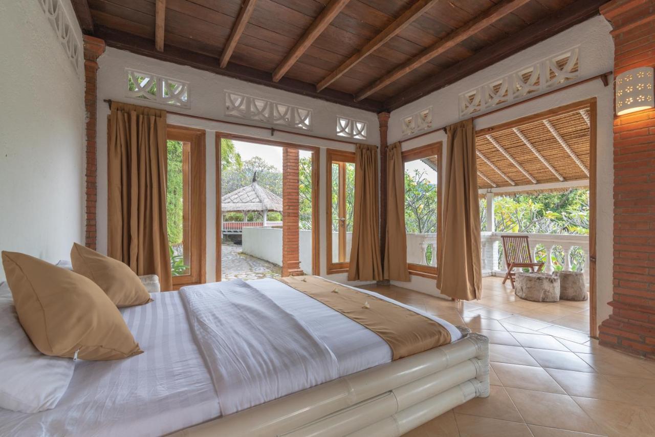 Villa Dinding Batu Singaraja Esterno foto