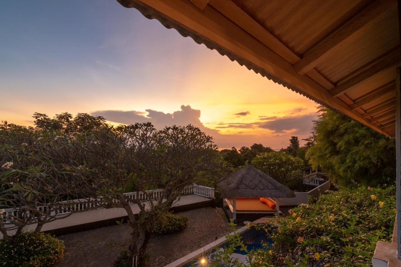 Villa Dinding Batu Singaraja Esterno foto