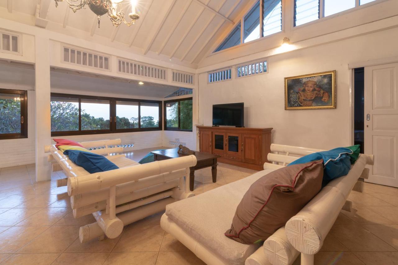 Villa Dinding Batu Singaraja Esterno foto